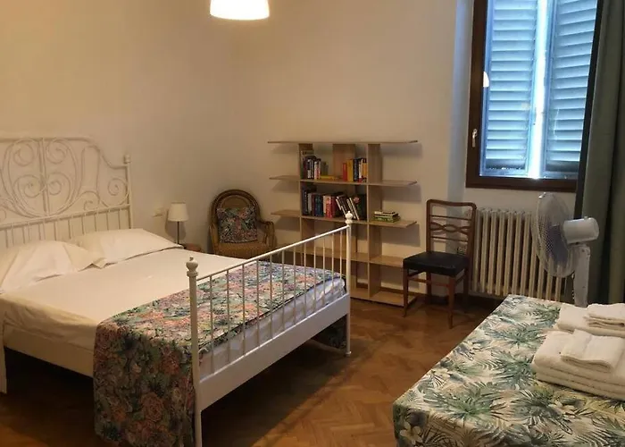 Serragli House Apartmán *